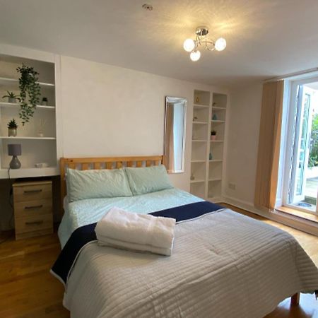 Spacious 2-Bed Flat With Garden, 3 Minutes Walk From Oval Tube Station London Exteriör bild