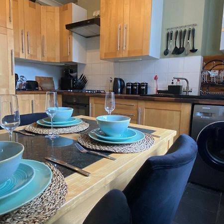 Spacious 2-Bed Flat With Garden, 3 Minutes Walk From Oval Tube Station London Exteriör bild