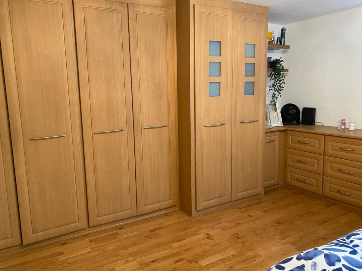 Spacious 2-Bed Flat With Garden, 3 Minutes Walk From Oval Tube Station London Exteriör bild